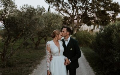 Un mariage en automne au Mas d’Arvieux en Provence